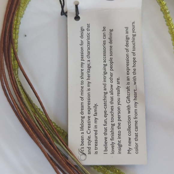 NWT Marie by Giftcraft Floral Stranded Necklace with Oval Pendant Butterfly - Picture 9 of 16